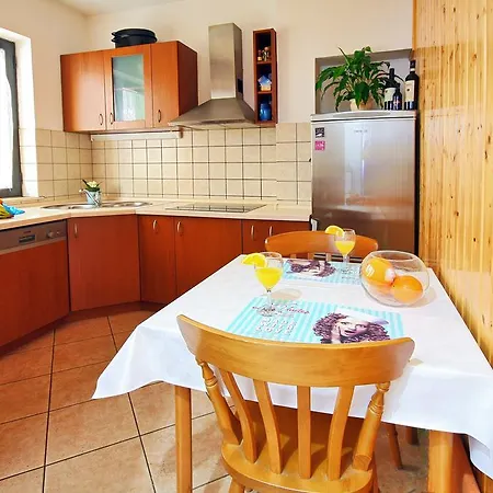 Apartamento Karluci
